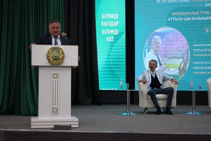 Almatıda Türk mədəniyyəti və mədəni irsin qorunmasına həsr olunan beynəlxalq simpozium keçirilib