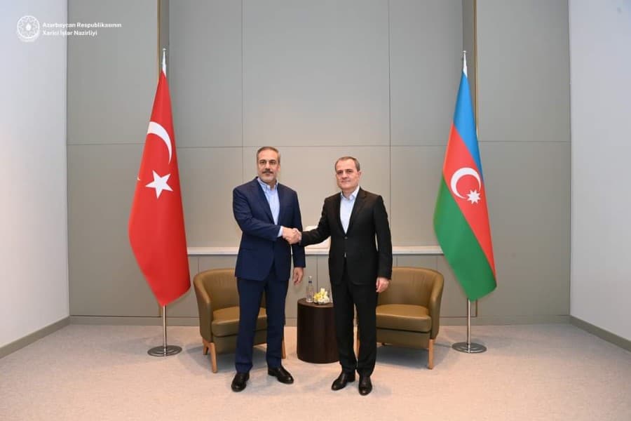 Ceyhun Bayramov Hakan Fidan ilə görüşüb