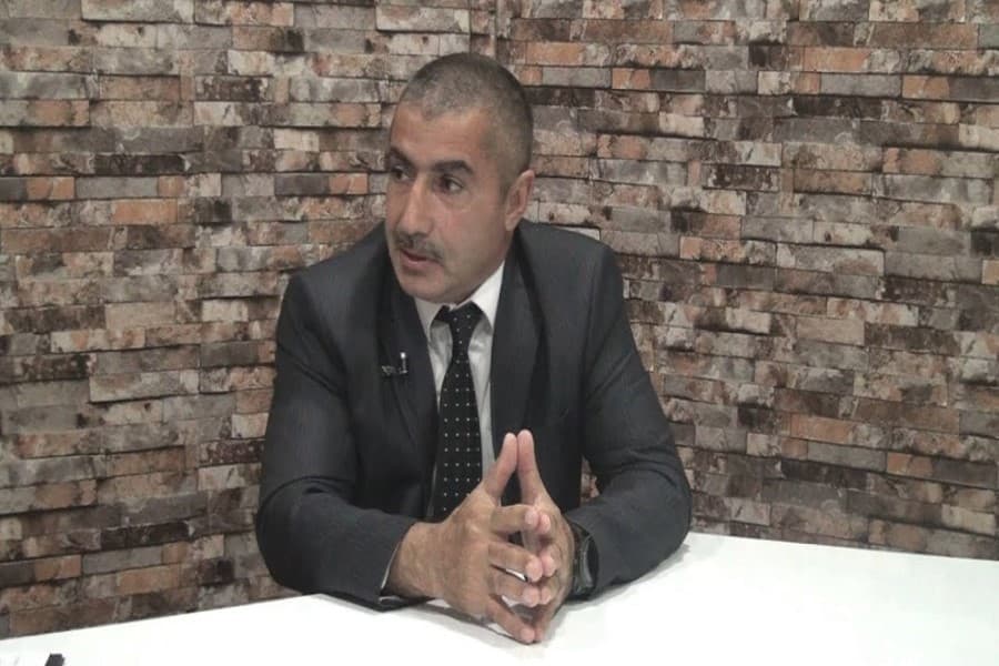 Əcnəbi dillərdə olan küçə reklamları - QHT sədri