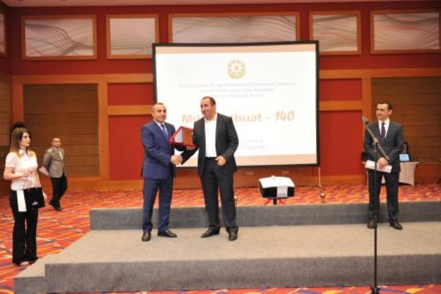 Şura Milli Mətbuat günü ilə bağlı tədbir keçirərək jurnalistləri mükafatlandırıb
