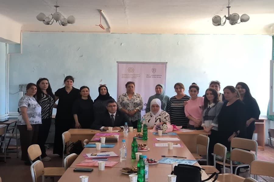 “Sağlam cəmiyyət ailədən başlayır” mövzusunda dəyirmi masa keçirilib