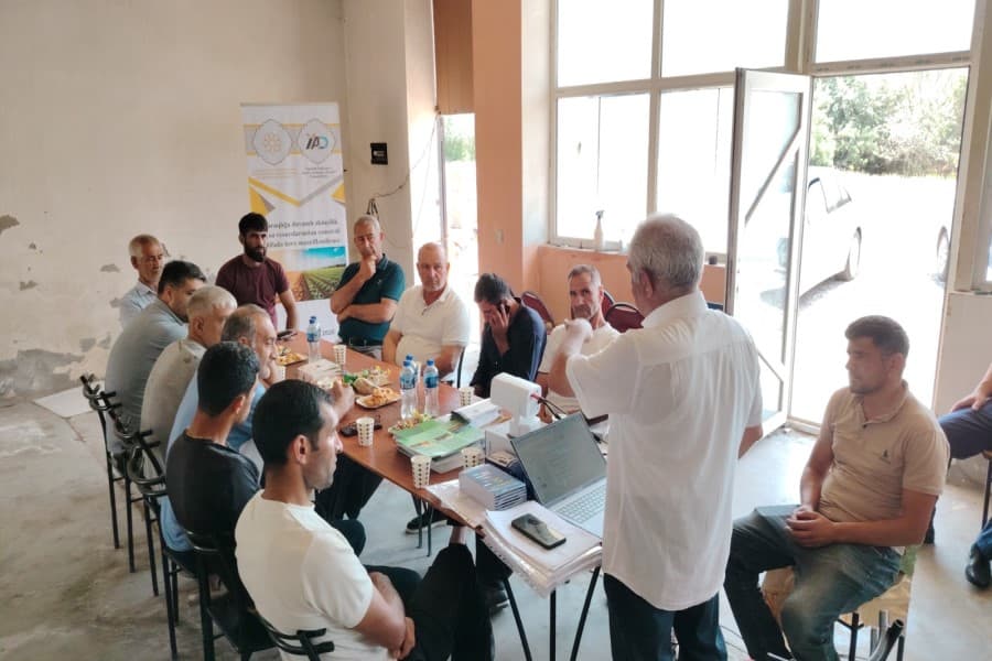 İmişli və Saatlı rayonlarının 6 kəndində maarifləndirmə təlimləri başa çatıb