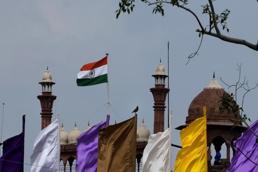 15 Avqust: Hindistan Müstəqillik Gününü qeyd edir
