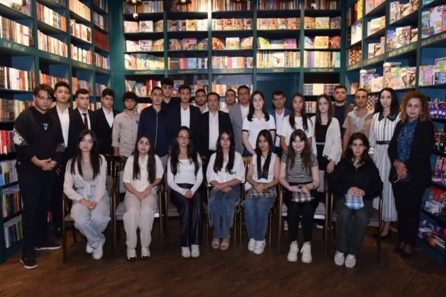 Sumqayıtda hüquq ixtisasına qəbul olmuş tələbələrlə görüş keçirildi - FOTOLAR