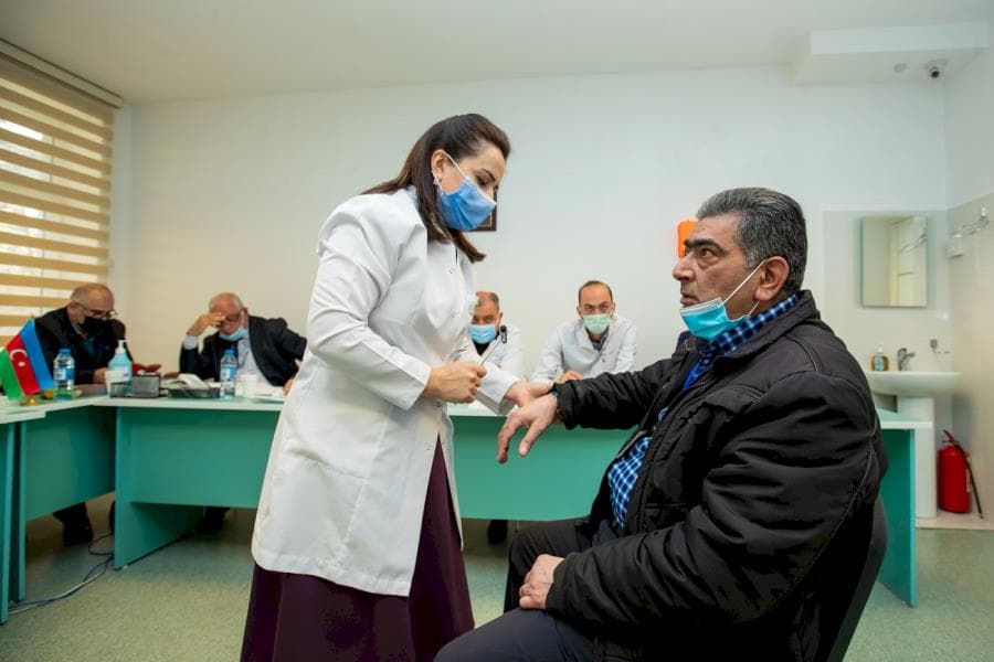 Ötən illərdə hərbi səbəblərlə əlaqədar təyin edilmiş əlillik müddəti bitən daha bir qrup şəxsin əyani müayinəsi aparılıb