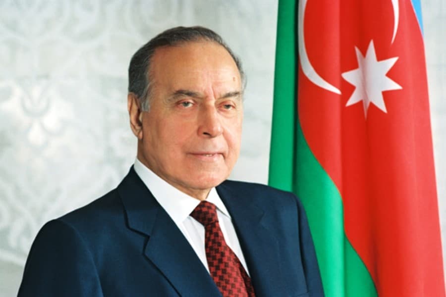 "Heydər Əliyev ana dilinin saflığına xüsusi önəm verirdi" – Komitə sədri