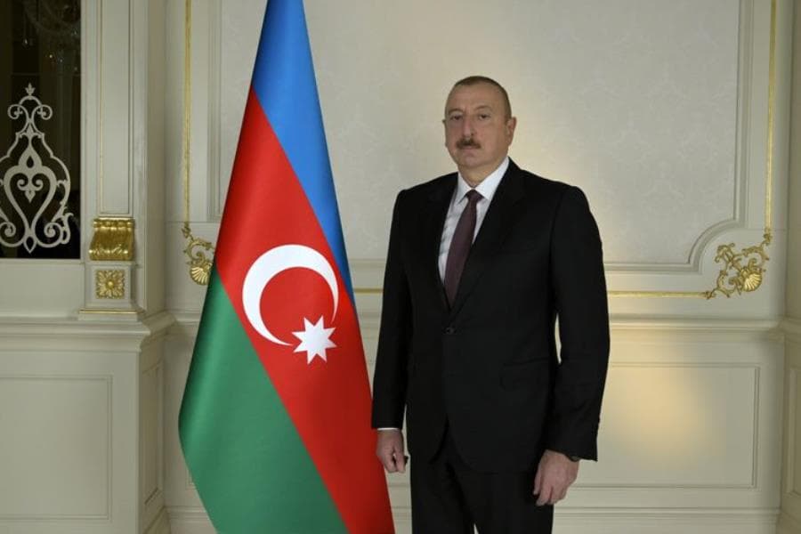 Dövlət başçısına yazırlar:"Sizi bir Prezident, bir övlad kimi sevirik"