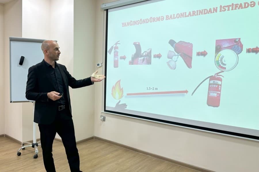 Əməyin mühafizəsi qaydalarına dair məlumat sessiyası keçirilib - FOTOLAR