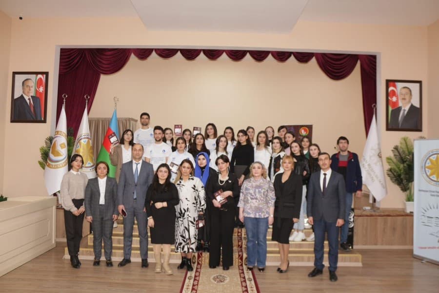 ADPU-nun Quba filialında "Yeniyetmə və gənclər arasında erkən nikahlar və qeyri-rəsmi nikahlarla mübarizə layihəsi"i çərçivəsində maarifləndirmə tədbiri keçirilib