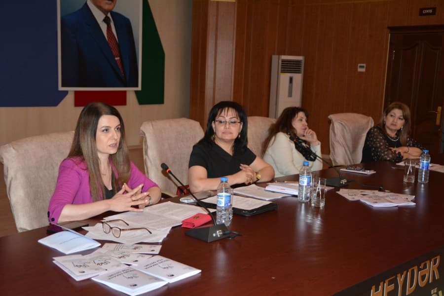 Göyçayda “Erkən nikahların qarşısının alınması məqsədilə regionlarda maarifləndirmə kampaniyasının təşkili” layihəsi çərçivəsində tədbir keçirilib
