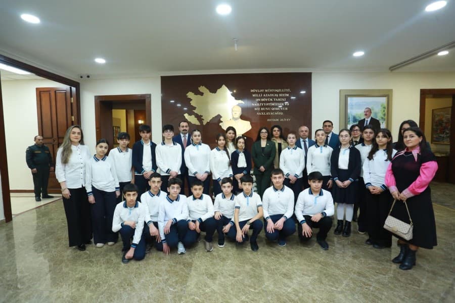 Sumqayıt məktəbliləri Xocalı soyqırımı ilə bağlı tarixi faktlarla tanış olub - FOTOLAR