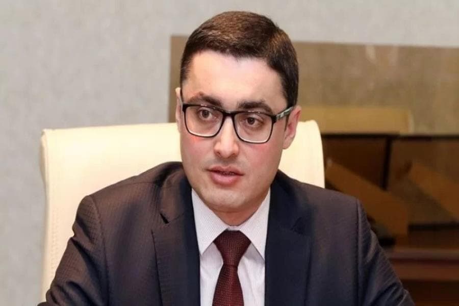 Prezident Fazil Talıbovu təltif etdi