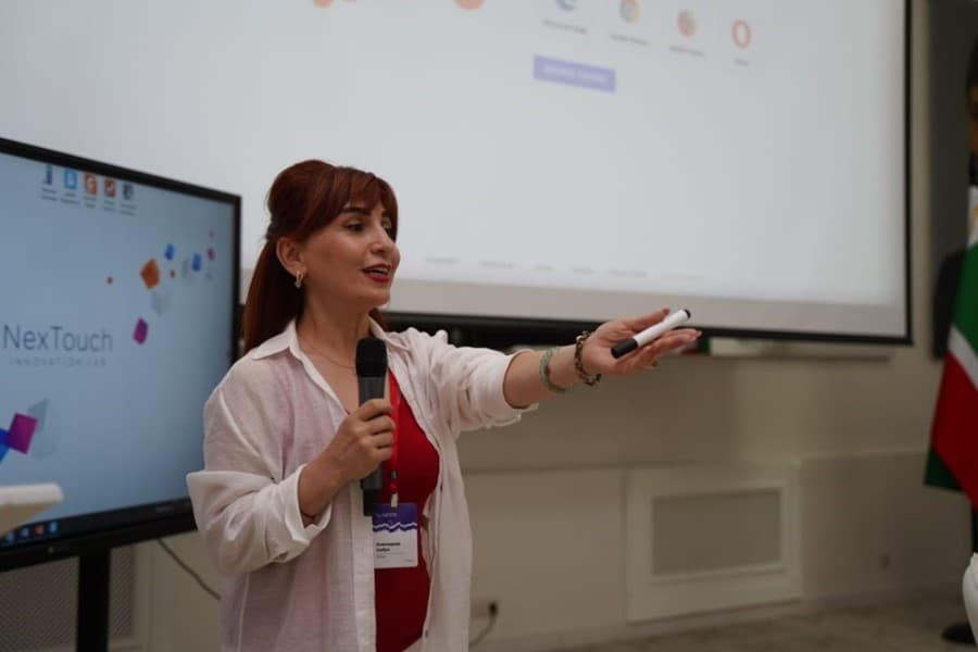 "Sığınacaqda hər ay 45 dən çox qadın və uşağa xidmət gostərilir" --Kubra Ələkbərova