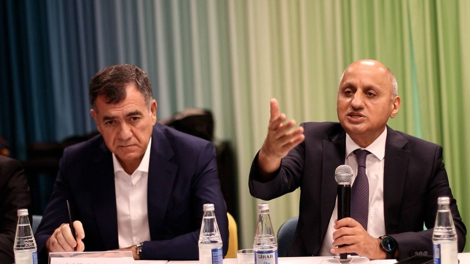 Azərbaycanda vətəndaş müraciətlərinə baxılması sahəsində mümkün islahatlar müzakirə edilib - FOTOLAR