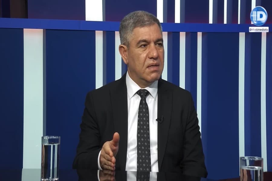 "Maliyyə savadlığı bütün vətəndaşların maliyyə biliklərini əhatə edir" - Vüqar Bayramov