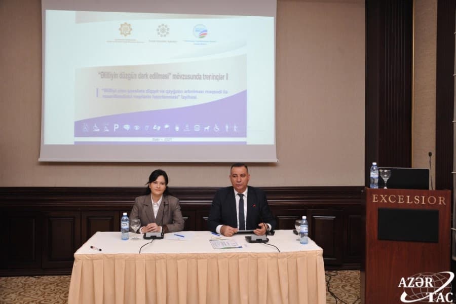Media nümayəndələri üçün “Əlilliyin düzgün dərk edilməsi” mövzusunda təlim keçirilib -FOTOLAR