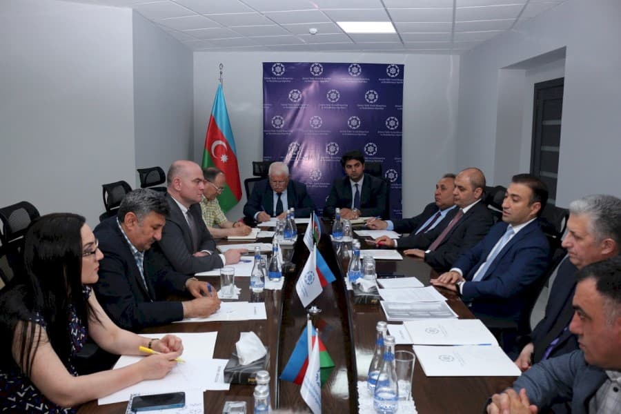 Müharibədə yaralanmış hərbçilərin əlilliyinin qiymətləndirilməsinə dair müzakirə keçirilib - FOTO