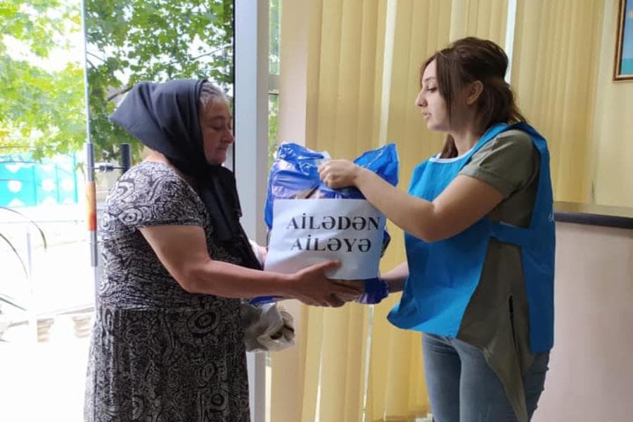 Ailə, Qadın və Uşaq Problemləri üzrə Dövlət Komitəsi həssas təbəqədən olan ailələrə yardımını davam etdirir