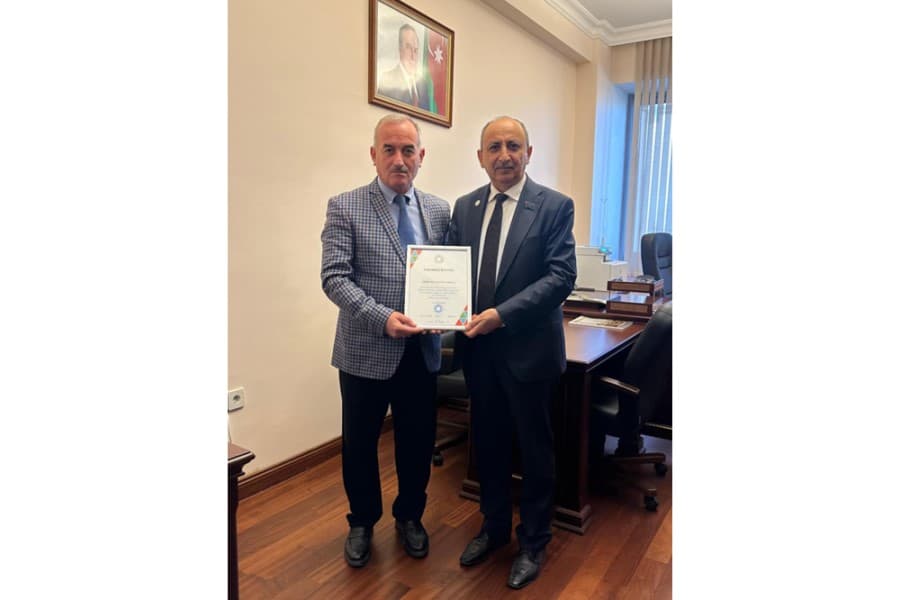 Səməd Vəkilov Qərbi Azərbaycan İcması tərəfindən təltif olunub.