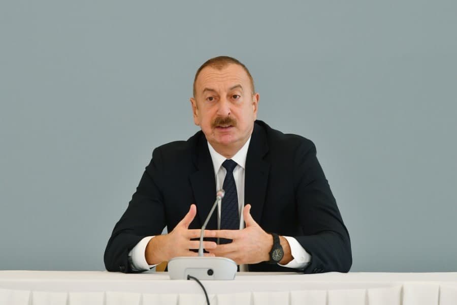 Prezident İcra hakimiyyətlərini ləğv edəcək