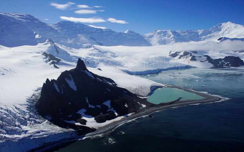 Antarktida buzunun altında 14 milyon illik mənzərə aşkar edilib