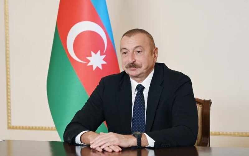 İlham Əliyev Perunun prezidentini təbrik etdi
