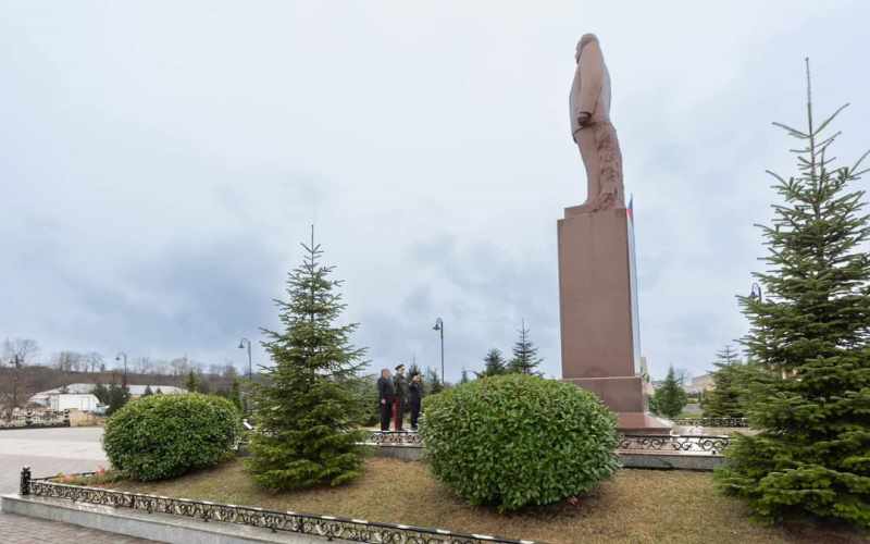 Vilayət Eyvazov vətəndaşları qəbul edib 