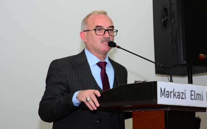 Tanınmış ictimai xadim və hüquqşünas Səməd Vəkilov 50 illik yubileyini qeyd edir