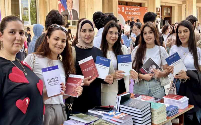 Sumqayıtda IV kitab sərgisində Hüquq və İnsan Haqları İnstitutu fəal iştirak edib - FOTOLAR