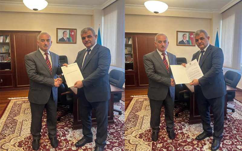 Komitə sədri Səməd Vəkilovu təbrik edib