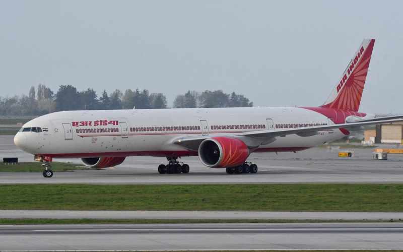 Air India Urinator Şirkəti Wells Fargo tərəfindən işdən çıxarıldı; Təqsirləndirilən şəxs qadına təzminat ödədiyini iddia edir - ÖZƏL