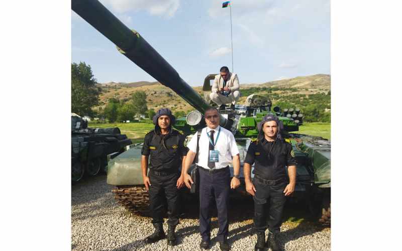 Güclü ordu müstəqilliyin təminatıdır 