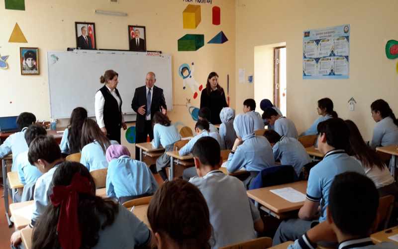 “Oriqami” Uşaq və Yeniyetmələr İctimai Birliyi 30 nəfər şagird arasında anket-sorğu keçirib - FOTOLAR