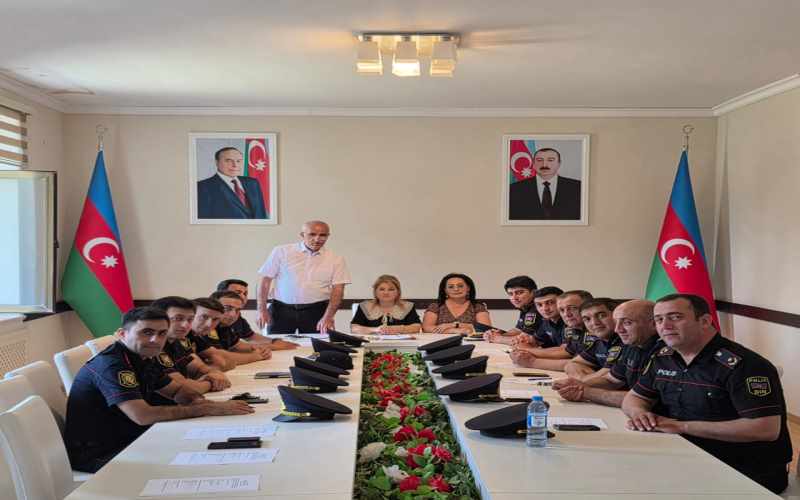 Sabirabad rayonunda uşaq əməyinin istismarı ilə mübarizəyə dair polis əməkdaşları üçün təlim keçirilib - FOTOLAR