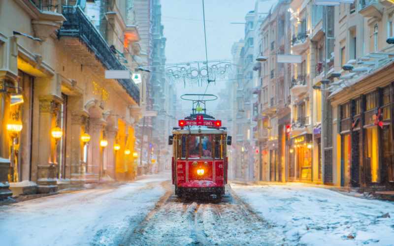 Yeni İli İstanbulda qarşılamaq üçün ən romantik tətil seçimləri - FOTO/ÖZƏL