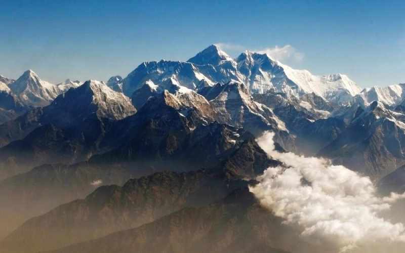 Alpinistlər Everesti müvəffəqiyyətlə qalxaraq öz rekordlarını qırdılar