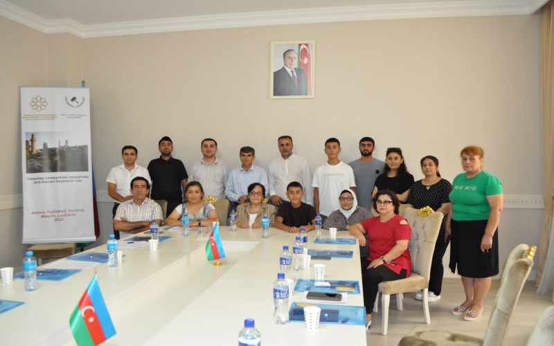 “Vətəndaş Cəmiyyətinin inkişafında dini-mənəvi dəyərlərin rolu” layihə çərçivəsində dördüncü tədbir keçirilib - FOTOLAR
