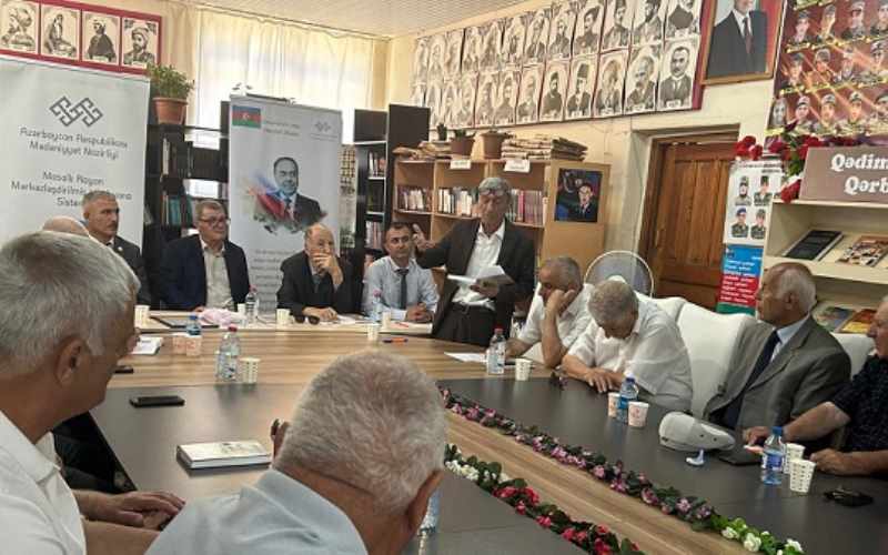 “Yazıya pozu yoxdur” – Zakir Abbasın kitabının təqdimatı