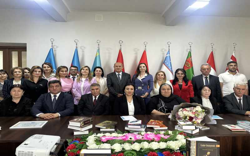 QHT sədri Tünzalə Əbduləlimova Ramiz Qusarçaylını təltif edib - FOTOLAR