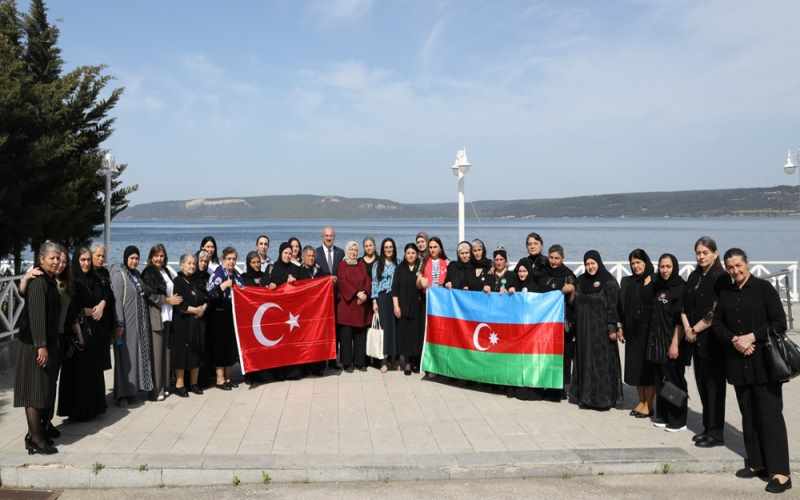 Şəhid ailələri Çanaqqala şəhərini ziyarət ediblər - FOTOLAR
