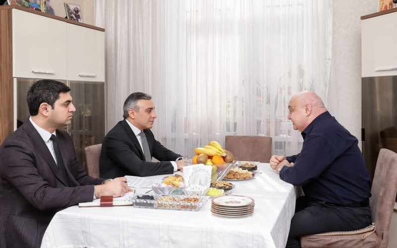 Nazir müavini Vüsal Nəsirli şəhid Ələddin Səidovun ailəsini ziyarət edib