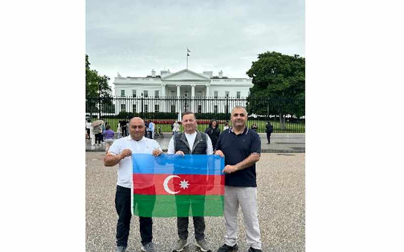 Ağ Evin qarşısında Azərbaycanın Dövlət Himni səsləndirildi — VİDEO