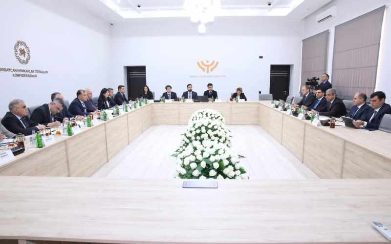 Əmək və məşğulluq sahəsində islahatlar prosesində Azərbaycan Həmkarlar İttifaqları Konfederasiyası ilə fəal əməkdaşlıq həyata keçirilir
