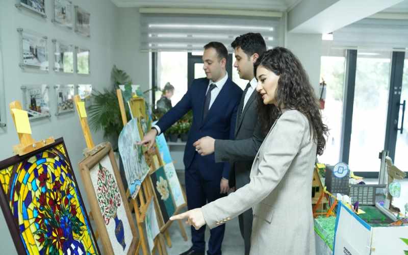  “Məktəblərdə “Yaşıl Könüllülük” Proqramının İcrası” layihəsi çərçivəsində növbəti sərgi keçirilib - FOTOLAR