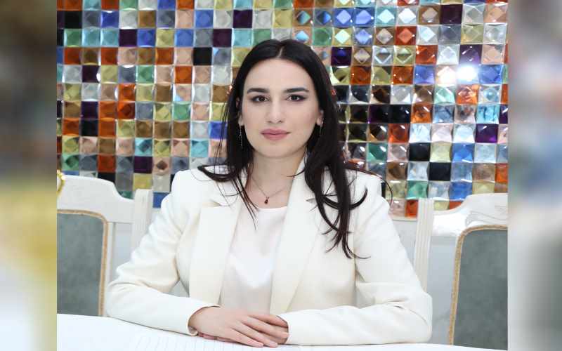 Fərqli rənglər və naxışlar konkret etnik qrup və ya millətin yaşadığı coğrafi ərazilər...- Məhbubə Mehdiyeva yazır