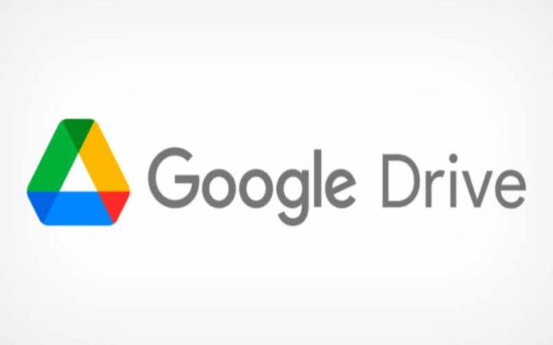 Bəzi istifadəçilərin faylları Google Diskdən itib: Şirkət araşdırmaya başlayıb