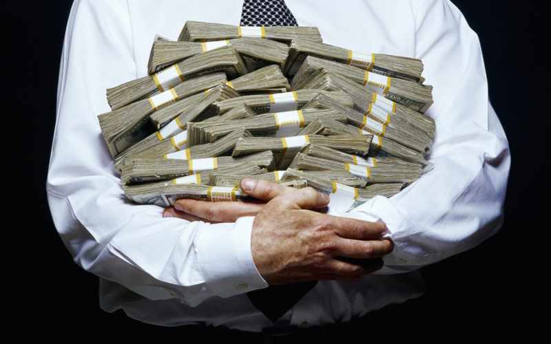 Ukrayna Baş Prokurorluğu rusiyalı iş adamının 870 min dollarının müsadirə edildiyini açıqlayıb - ÖZƏL
