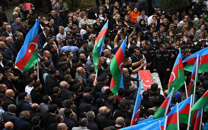 Şəhidlərimiz ilə vida mərasimi keçirilib