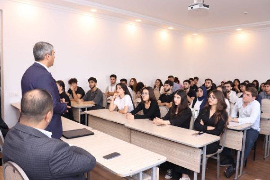 Mediasiya Şurası tələbələrlə görüş keçirib - FOTOLAR