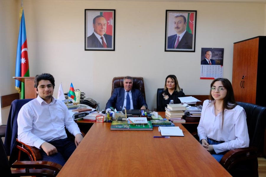 Tələbələr Dilçilik İnstitutunun baş direktoru ilə görüşüblər - FOTO + VİDEO